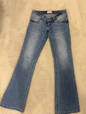 Abrand Jeans - Knappt andvända, storlek 26! Kontakta vid frågor!!