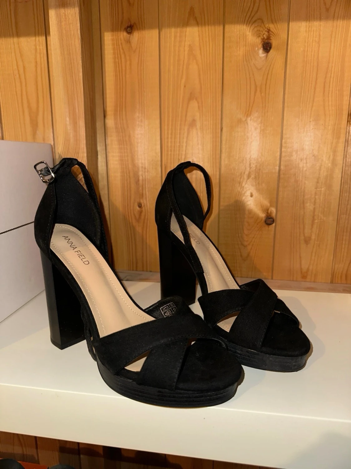 Svarta chunky pumps från Anna Field - 1