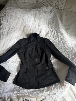 Lululemon define jacket  - Nästan helt ny men säljer för jag vill köpa en storlek mindre! 🥹
