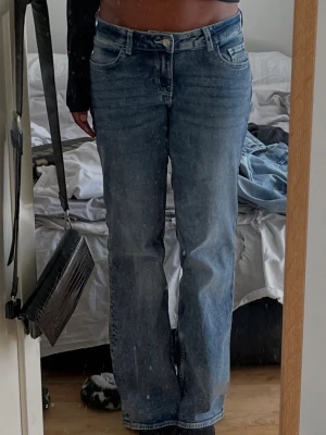 Low waist jeans  - Lågmidjade flare jeans från hm. 