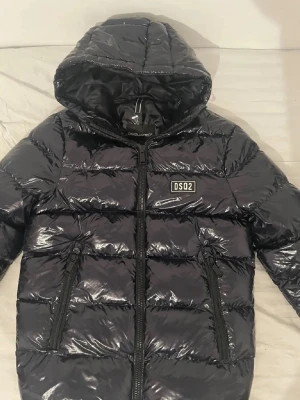 Vinter jacka  - Hej säljer en ny vinter jacka 