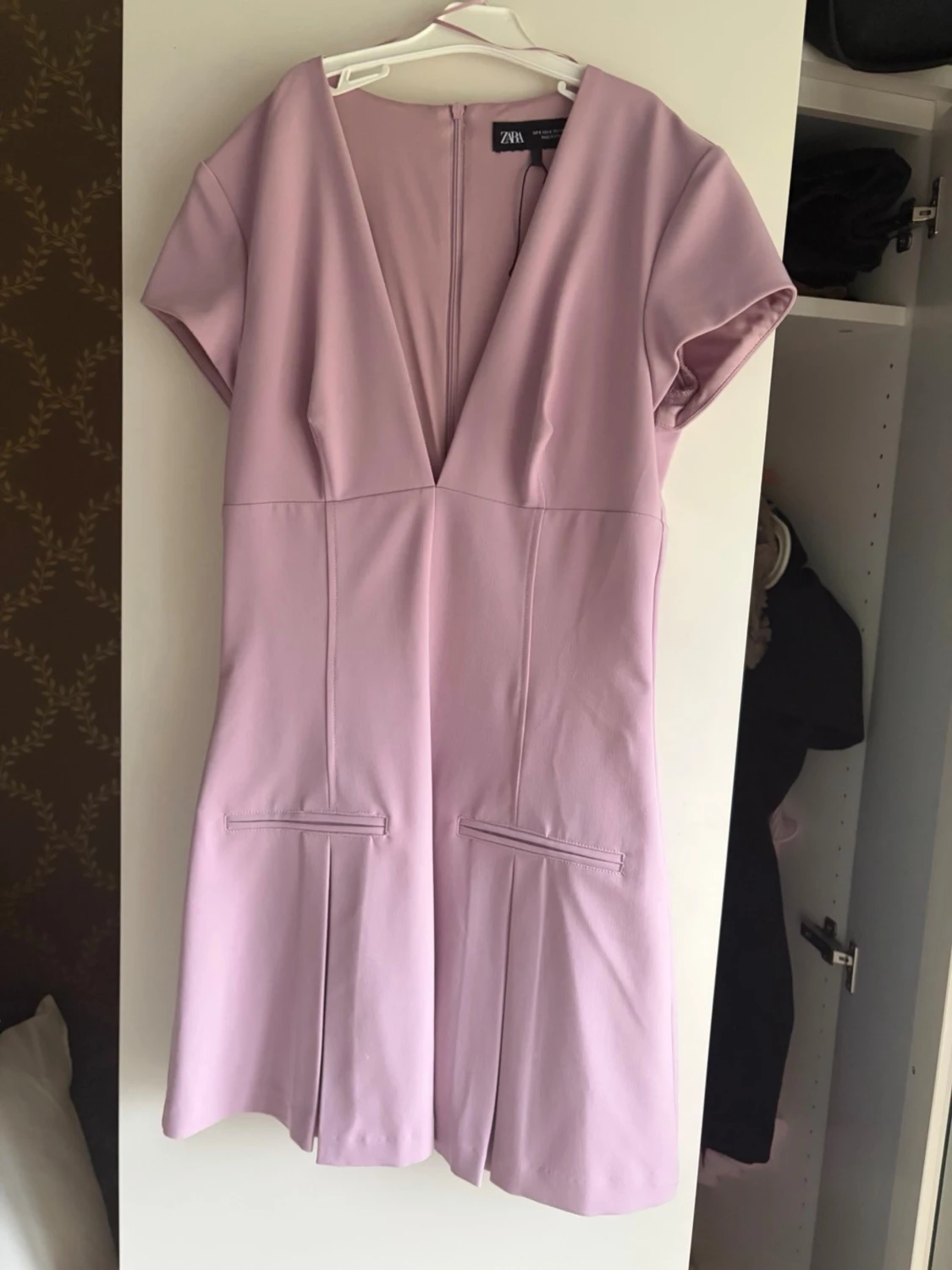Ljusrosa kort klänning från Zara