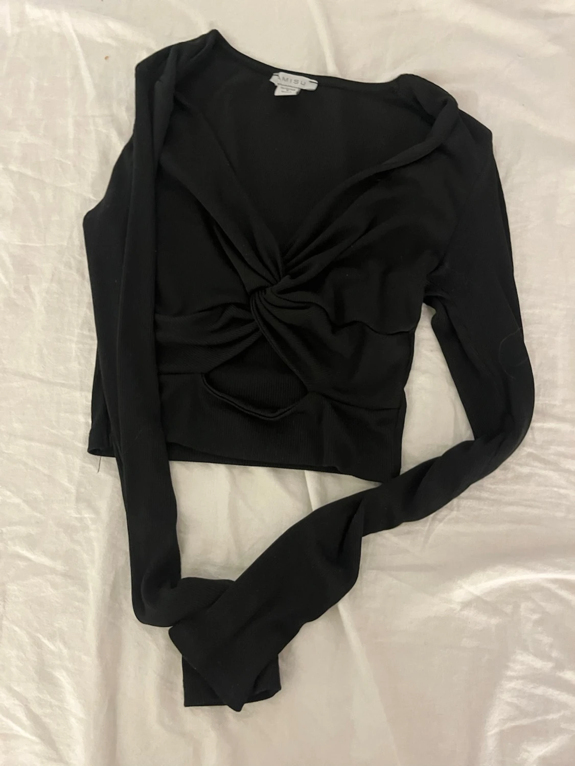 Svart twistad croppad topp MISU - 1