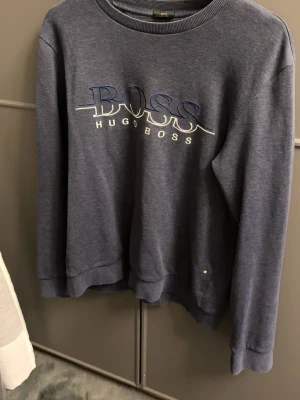 Hugo boss tröja - Snygg 