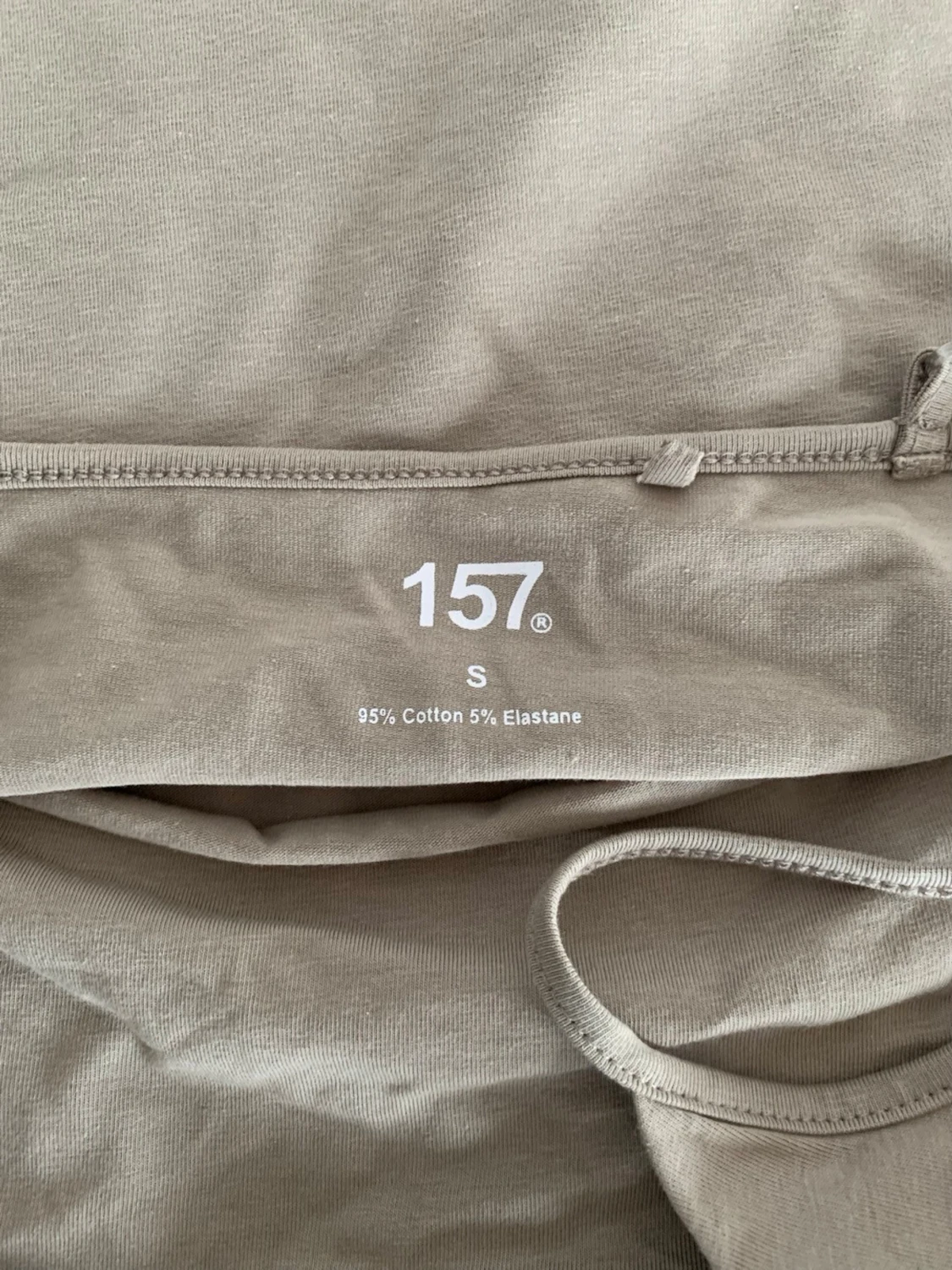 Beige linnetopp med smala axelband - 2