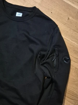 Cp sweatshirt - Size M , just ask me if amy questions! Nice condition no defects!😄