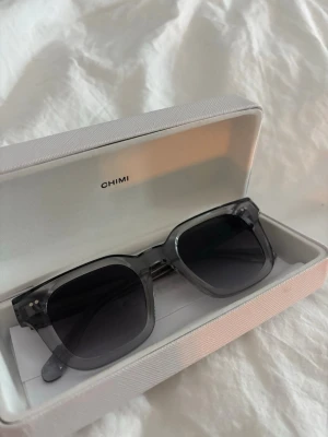 chimi 04 - säljer mina chimi 04 som köptes för ca 2 år sen men är i väldigt bra skick! kom med prisförslag 