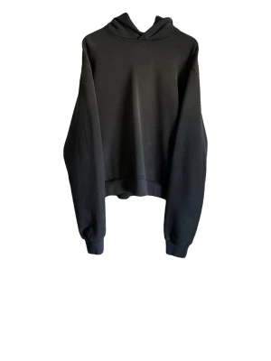 Acne Studios hoodie  - En jätte snygg och populär hoodie från Acne Studios. Äkta, köpt på Vestiaire med verification. Tyvärr kommer inte till användning💔