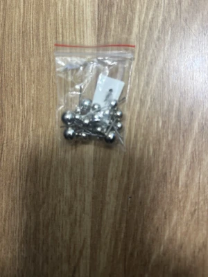 Silver örhängen - Säljer alla dessa. Innehåller många storlekar 