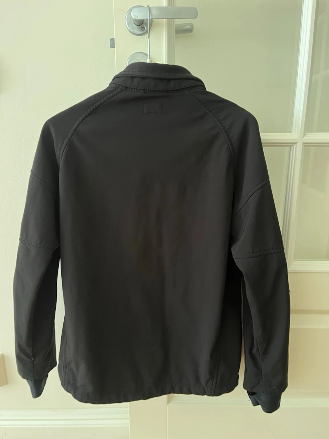 Svart vindjacka från H&M - 3