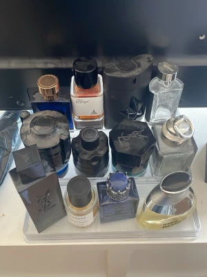 Intressekoll parfymer  - Skriv om du är intresserad av något så kan vi ta det därifrån 