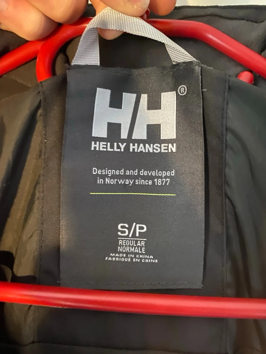 Svart Helly Hansen regnjacka - 4