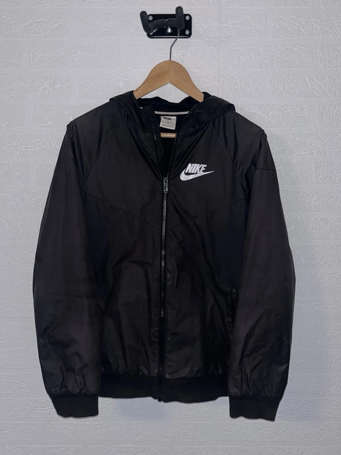 Svart Nike vindjacka med huva - 1