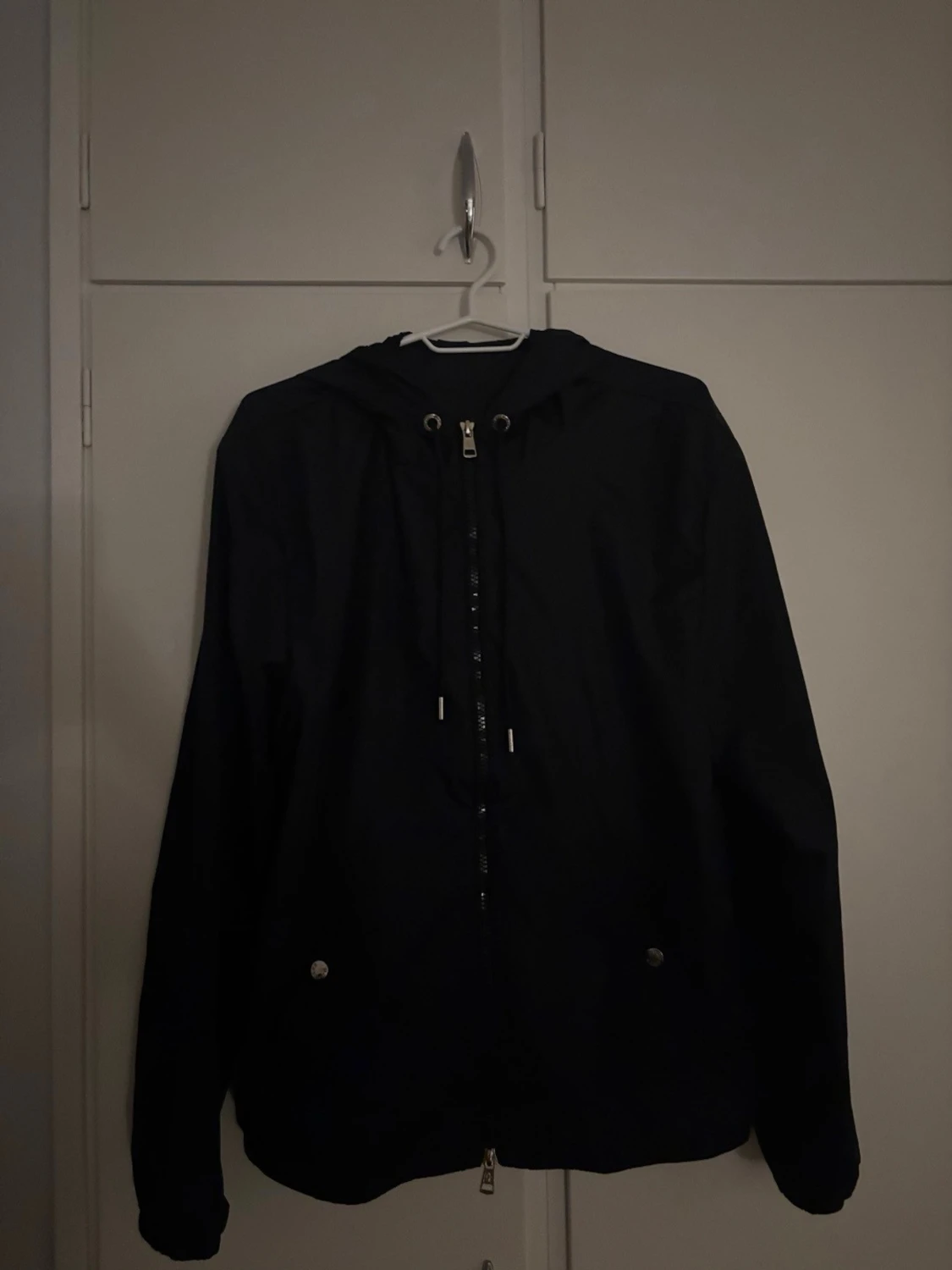 Marinblå vindjacka från Moncler - 1