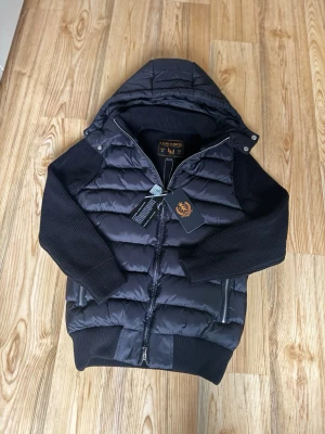 Marcél Classic Black M - Size M