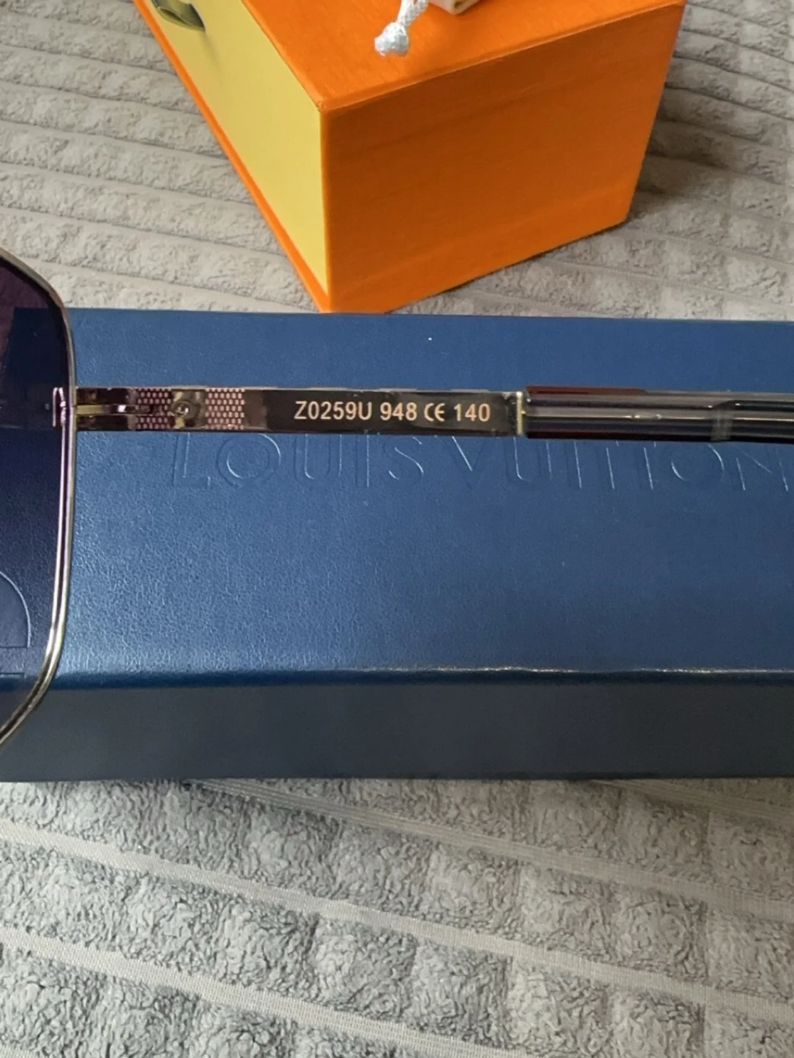 Louis Vuitton solglasögon silver - 3