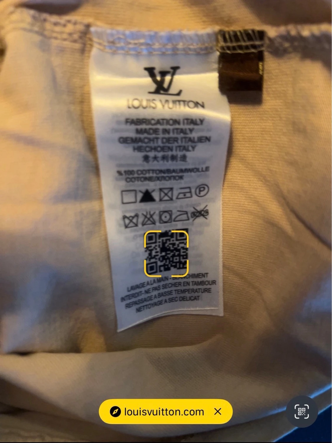 Beige L…..V t-shirt med molntryck - 2