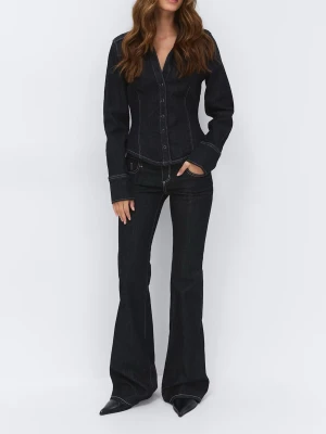 Gina jeans  - Säljer dom populära slutsålda jeansen från gina i storlek 34 då jag inte riktigt använder dom, de e som oanvända förutom att jag har sprättat up sömmen nere så att dom är lite längre än vanligt, priset går att diskuteras