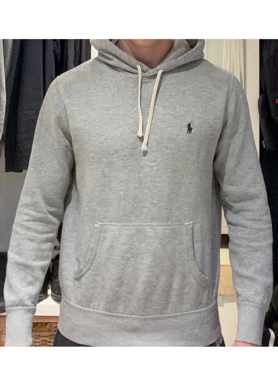 Grå hoodie från Polo Ralph Lauren - 2