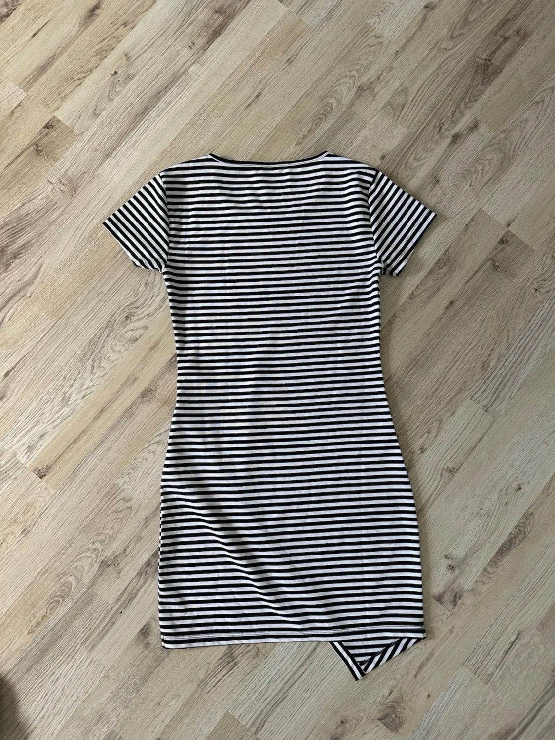 Randig kort klänning i bomull - 3