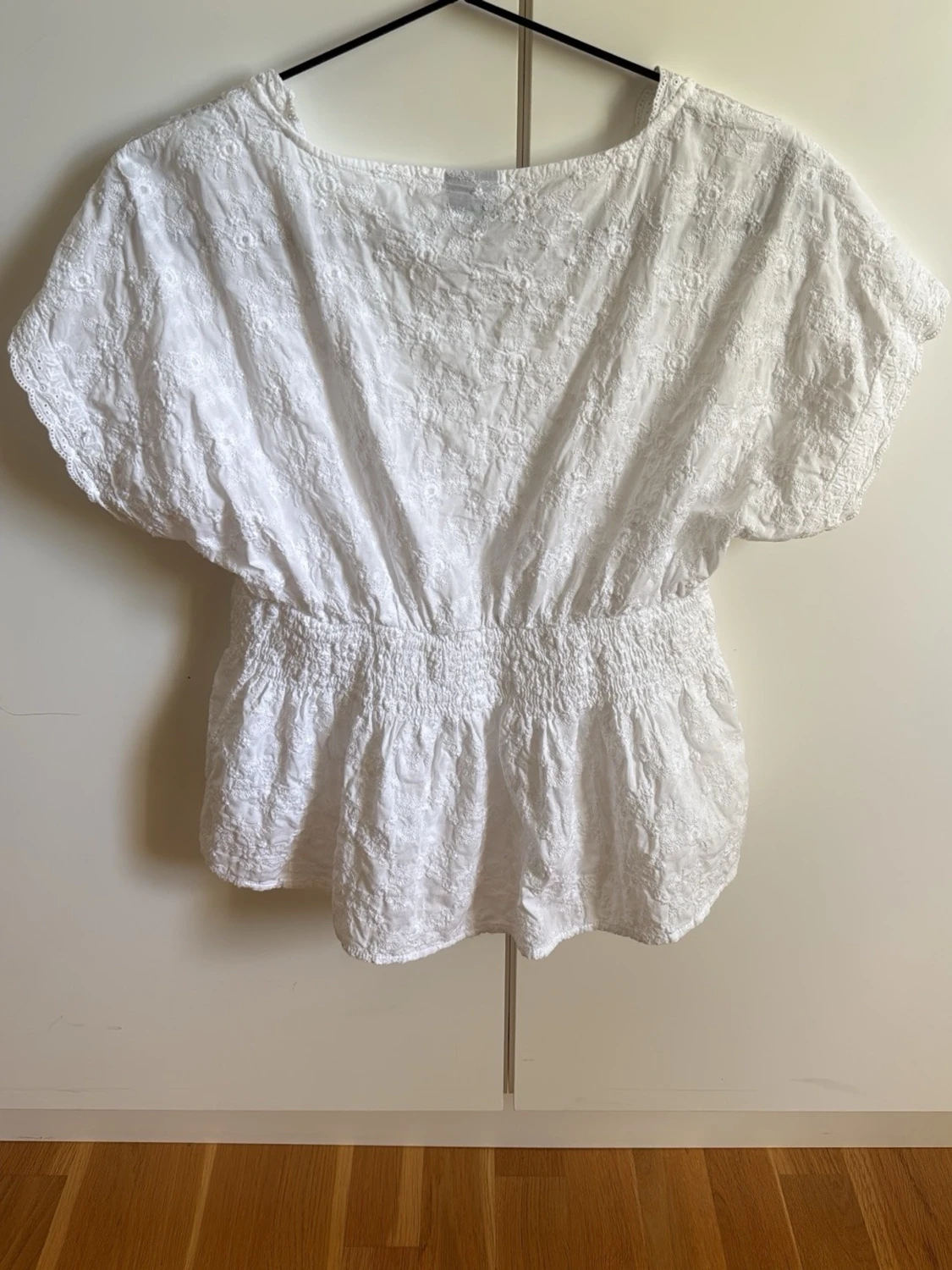 Vit spetsblus från Gina Tricot - 2