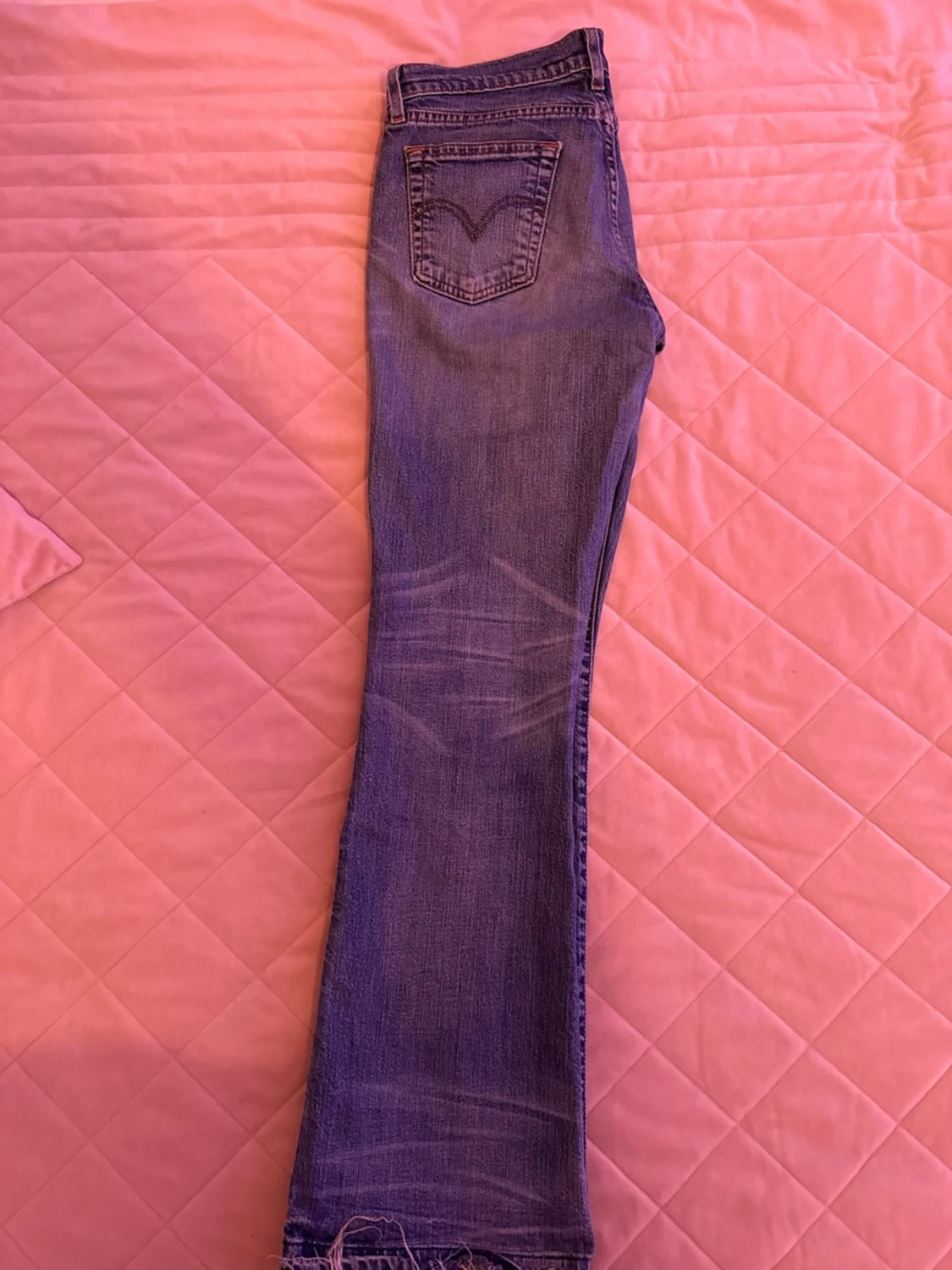 Blå bootcut jeans från Levi's - 1