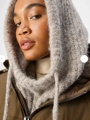 Beige balaclava - beige balackava från object super mysig och skön, säljer endast för att jag redan  har en annan❣️ 