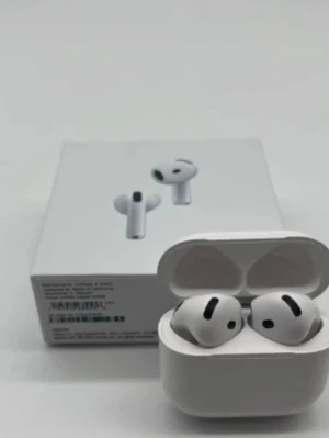 AirPods 4 med Active noise cancellation - Ser ut som på bilden men är oöppnade när du får dem! 