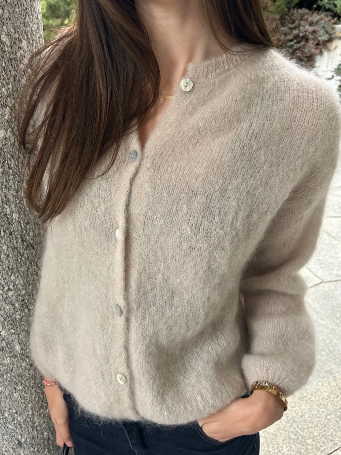 Beige fluffig kofta i mohairmix - 1