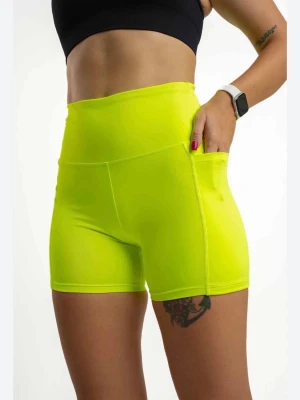 Neongula träningstights-shorts - Snygga neongula högmidjade shorts i stretchigt material, perfekta för träning. De har en praktisk ficka på sidan och sitter tight för en sportig look.