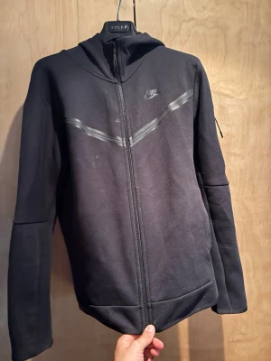 Nike  - Ny tröja nästan aldrig använd