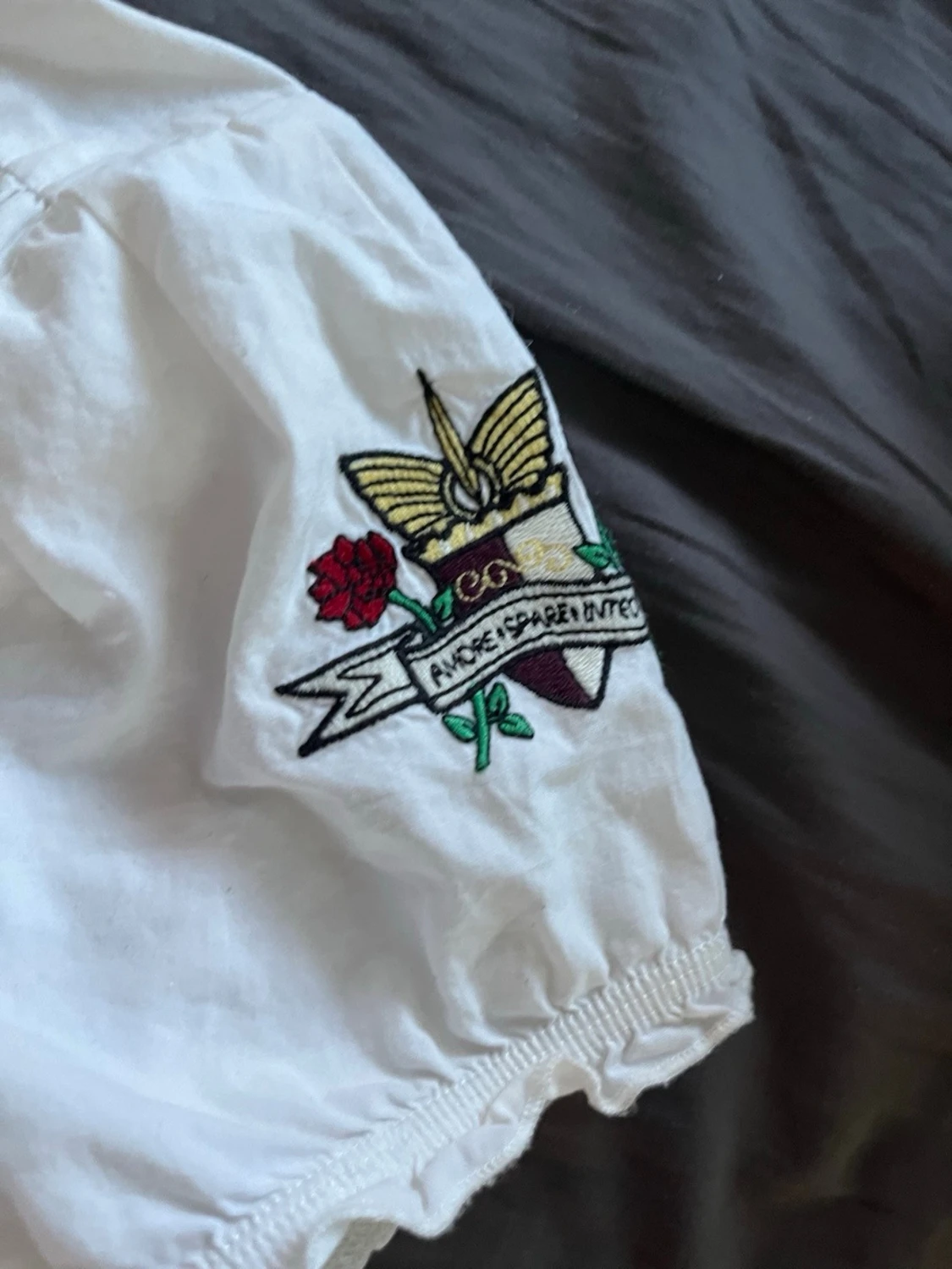 Vit blus med volanger från Odd Molly - 2