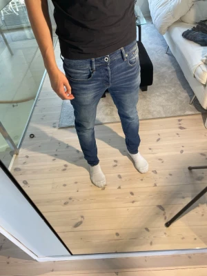 G-star jeans  - G-star jeans | Storlek 29/32 | Mycket bra skick | Billigare pris vid köp av fler jeans på min profil | Skriv till mig vid frågor!📩