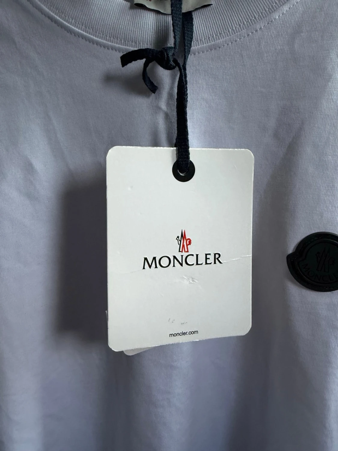 Vit Moncler t-shirt med svart logga - 2