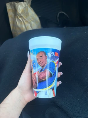 Fifa world cup- Thierry Henry - Fifa world cup x Mcdonalds säljer även alla de andra så skriv vid intresse 