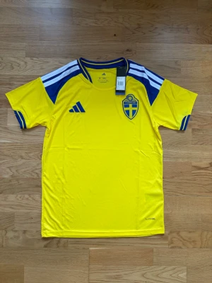 Sverige tröja gul - Passa på till vm 