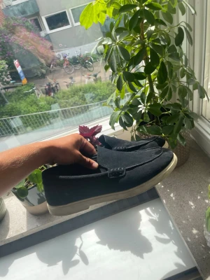 Loafers - Loafers i jätte fint skick, inte blivit använda så mycket. Perfekta nu till sommaren. Hör av dig vid övriga frågor;) 