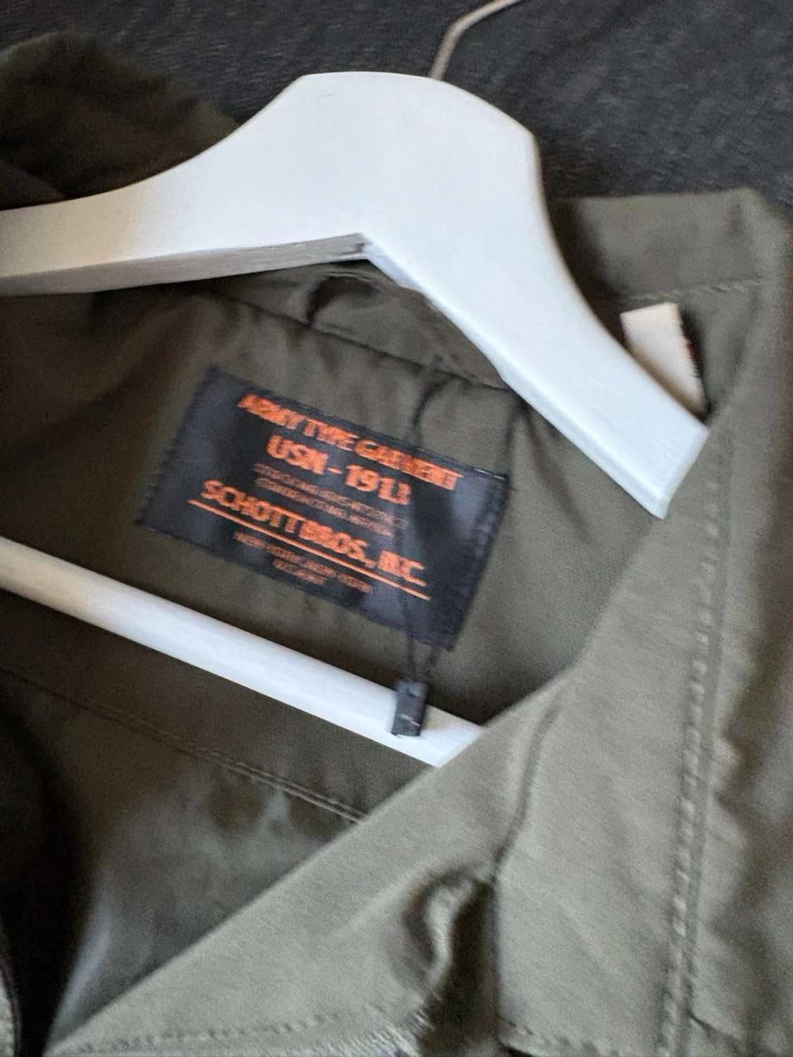 Olivgrön jacka från Schott NYC - 1