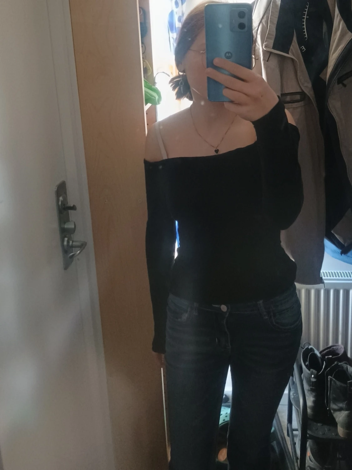 Svart offshoulder topp
