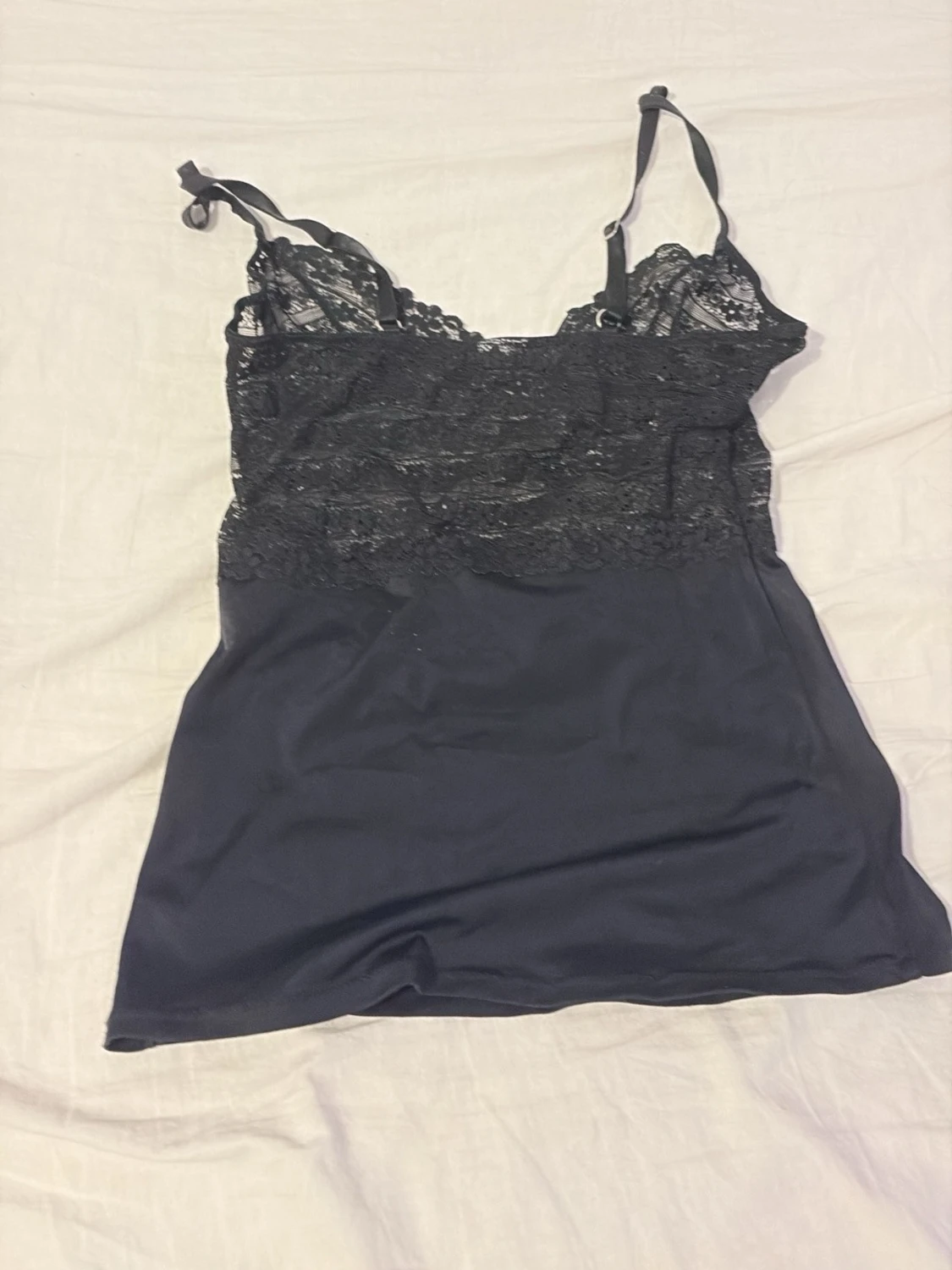 Svart spetsnattlinne med justerbara band - 1