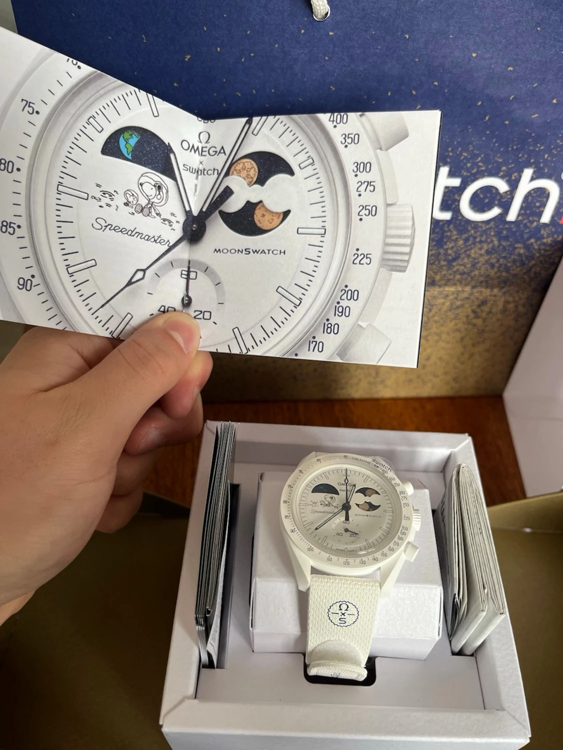 Omega x Swatch - mission to earthphase moonshine gold (Limited edition) - 1