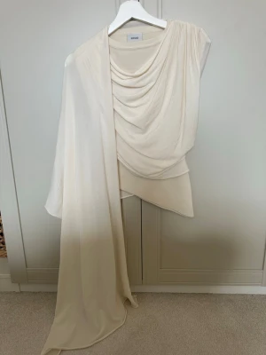 Arakii topp - Superfin slutsåld topp från arakii, kommer dessvärre ej till användning längre:)