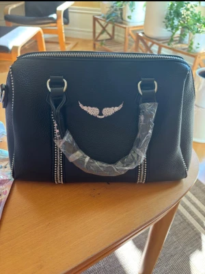 Zadig & Voltaire liknande väska  - Ej äkta!!