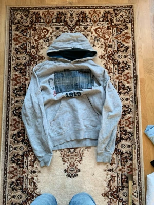 36.swag Sverige hoodie S - Jag är 1m77 57kg sista drop på hoodie 