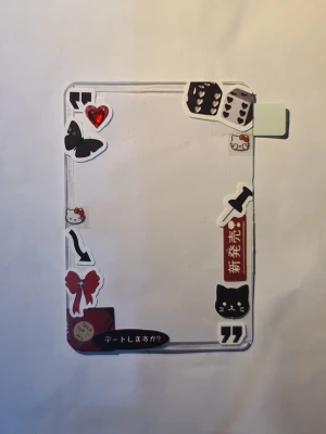 Black and Red photocard holder - Black and red photocard holder I made myself. Inspired by Yena! 