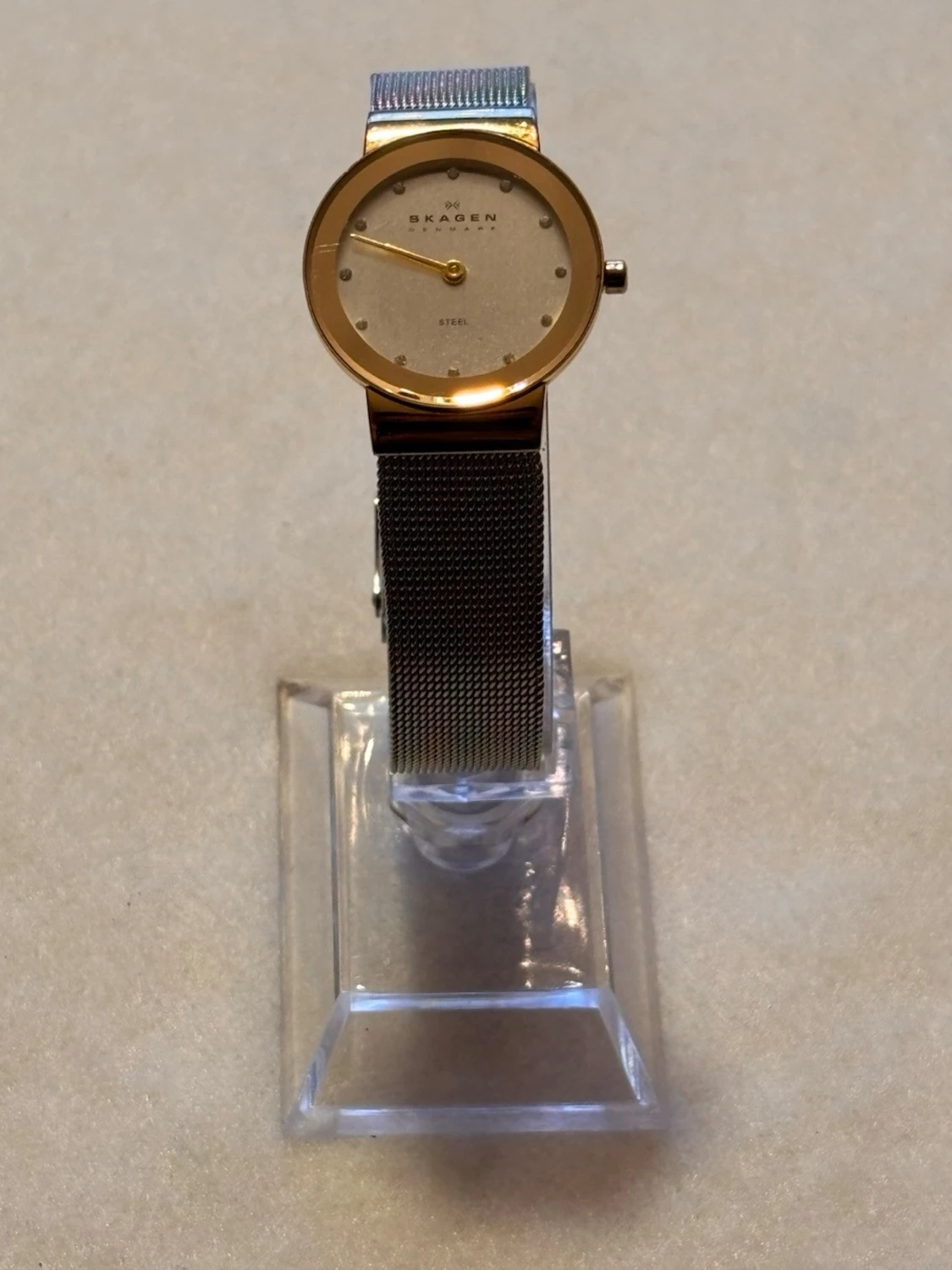Skagen silverfärgad meshklocka