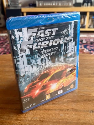 Oöppnad Blu-Ray Fast and Furious: Tokyo Drift - Obrutet ex av ”Fast and Furious: Tokyo Drift”. Som ny. Erbjuder 20% rabatt vid köp av 2 varor 