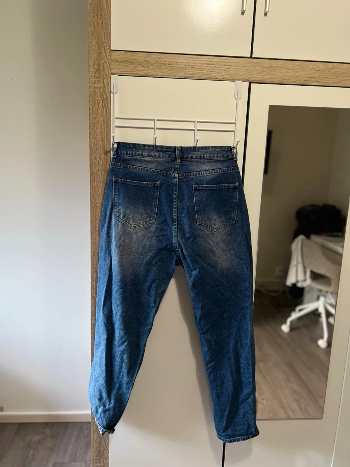 Blå ripped mom jeans - 1