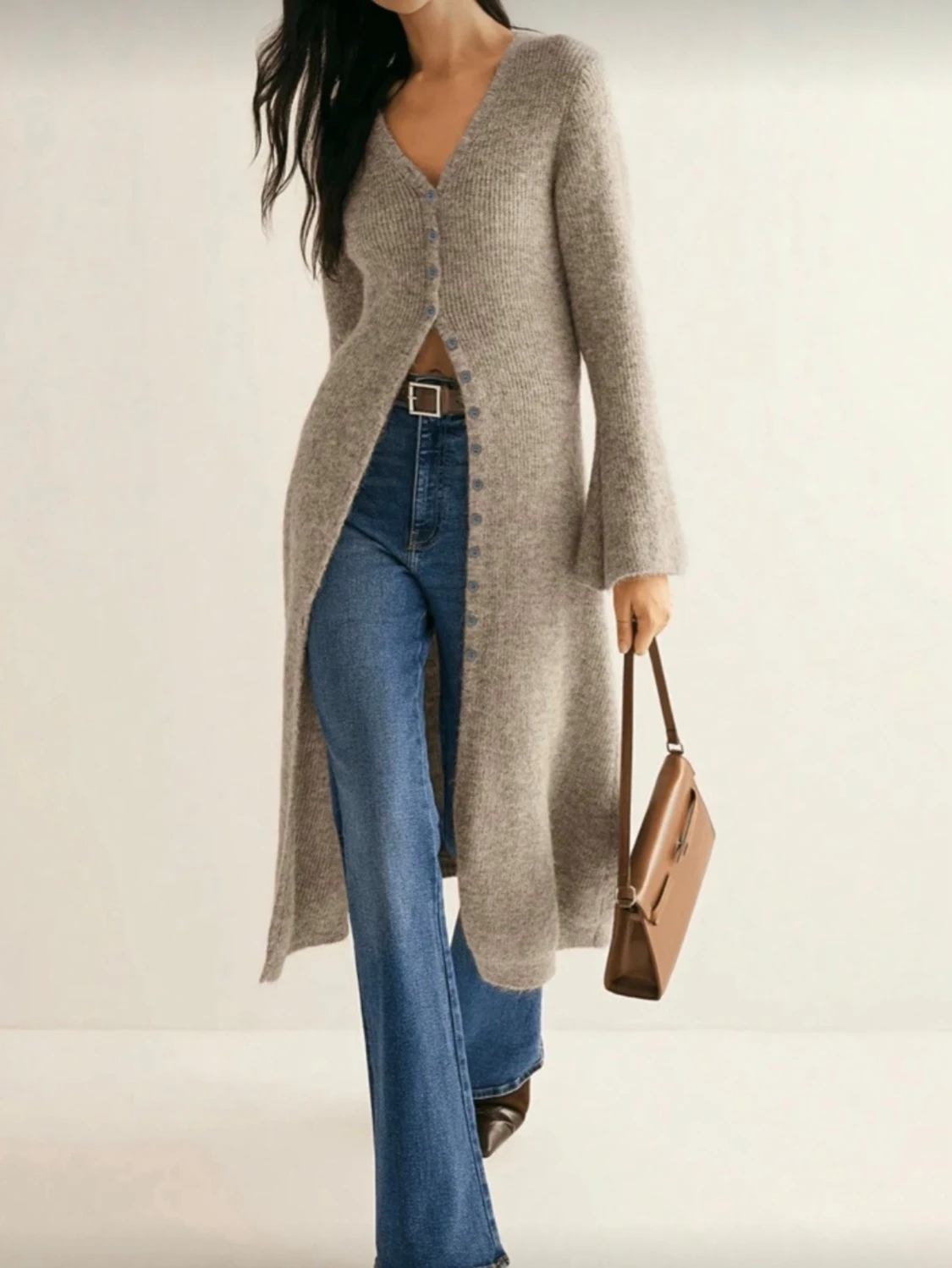 Lång ribbstickad kofta med knappar - 1