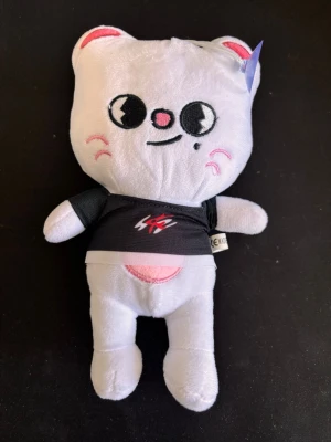 Straykids Skzoo (Jiniret) - Straykids Skzoo gosedjur. Inte officiell.